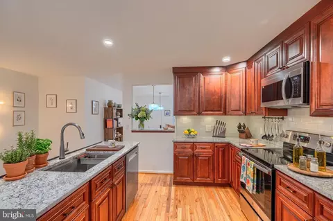 Kitchen - 144 E Clement St E #A, Baltimore, MD 21230 photo 3 of 5