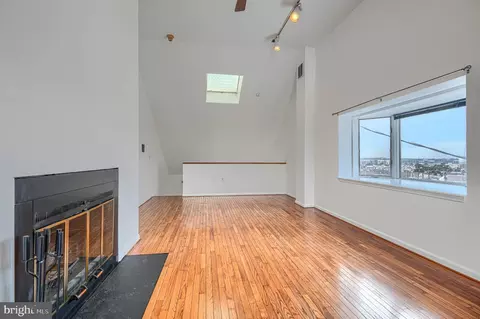 Living - 144 E Clement St E #A, Baltimore, MD 21230 photo 9 of 11