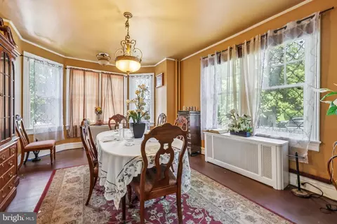 Dining - 2616 Talbot Rd, Baltimore, MD 21216 photo 1 of 2