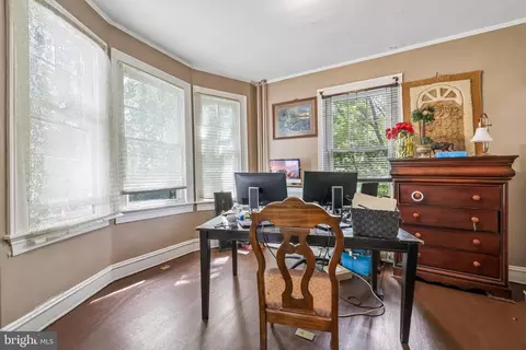 Entry Way - 2616 Talbot Rd, Baltimore, MD 21216 photo 1 of 3
