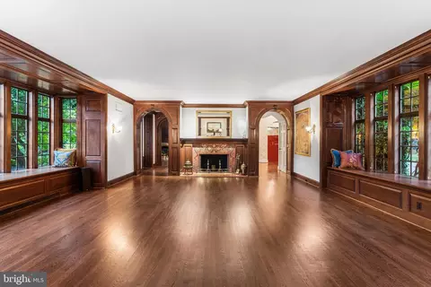 Living - 102 Cotswold Rd, Baltimore, MD 21210 photo 1 of 4