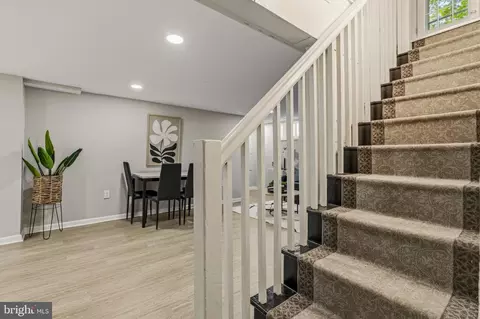 Entry Way - 2801 Joplea Ave, Baltimore, MD 21225 photo 5 of 6