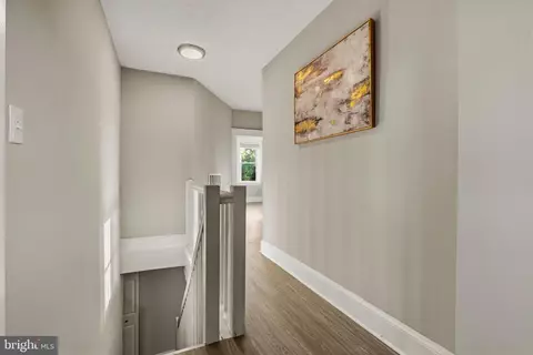 Entry Way - 2801 Joplea Ave, Baltimore, MD 21225 photo 3 of 6