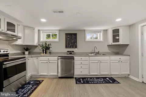 Kitchen - 2801 Joplea Ave, Baltimore, MD 21225 photo 2 of 2