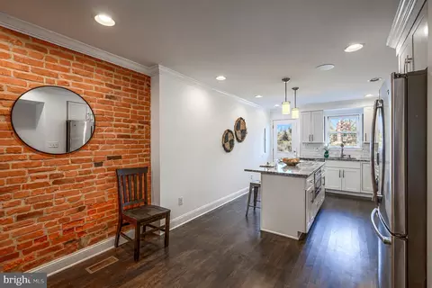 Entry Way - 1414 Jackson St, Baltimore, MD 21230 photo 4 of 4