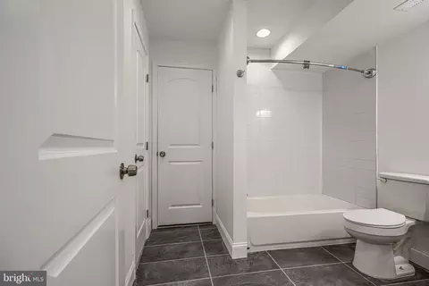 Bath - 1414 Jackson St, Baltimore, MD 21230 photo 1 of 1
