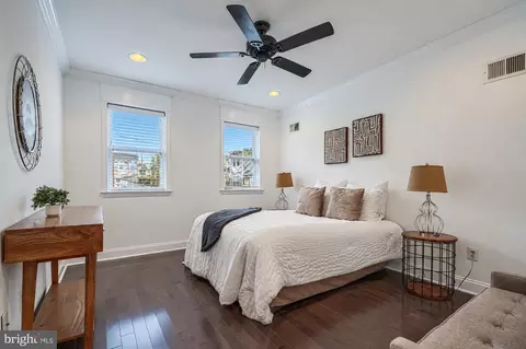 Bedroom - 1414 Jackson St, Baltimore, MD 21230 photo 2 of 3