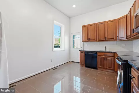 Kitchen - 1203 Argyle Ave, Baltimore, MD 21217 photo 1 of 1