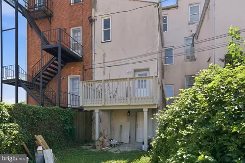 Exterior - 1203 Argyle Ave, Baltimore, MD 21217 photo 1 of 2
