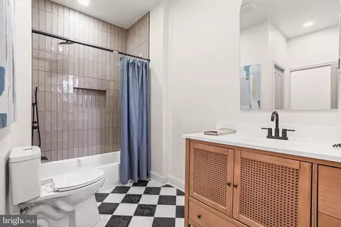 Bath - 711 E 20th St, Baltimore, MD 21218 photo 6 of 7