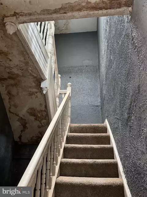Entry Way - 2023 Walbrook Ave, Baltimore, MD 21217 photo 2 of 15