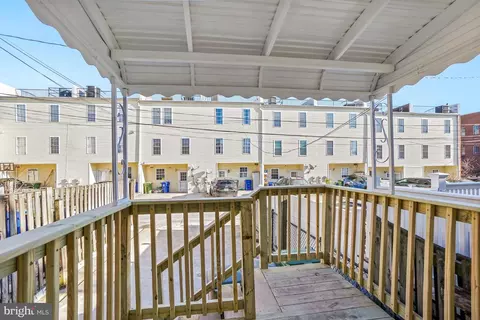 Exterior - 1237 Hull St UNIT 101, Baltimore, MD 21230 photo 2 of 4