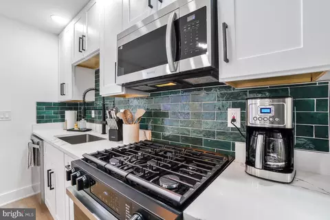 Kitchen - 1237 Hull St UNIT 101, Baltimore, MD 21230 photo 3 of 3