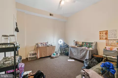 Bedroom - 2018 Mcculloh St, Baltimore, MD 21217 photo 2 of 4