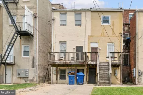 Exterior - 2018 Mcculloh St, Baltimore, MD 21217 photo 4 of 5