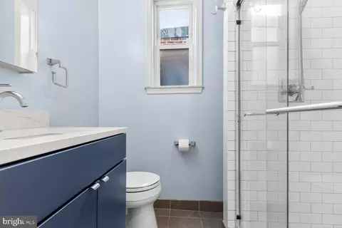 Bath - 3317 Beech Ave, Baltimore, MD 21211 photo 1 of 2