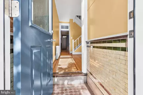 Entry Way - 3317 Beech Ave, Baltimore, MD 21211 photo 1 of 5
