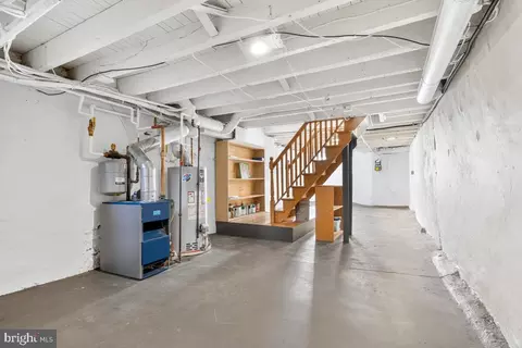 Entry Way - 3317 Beech Ave, Baltimore, MD 21211 photo 5 of 5