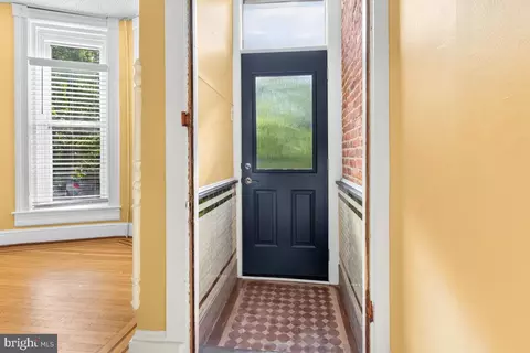 Entry Way - 3317 Beech Ave, Baltimore, MD 21211 photo 2 of 5