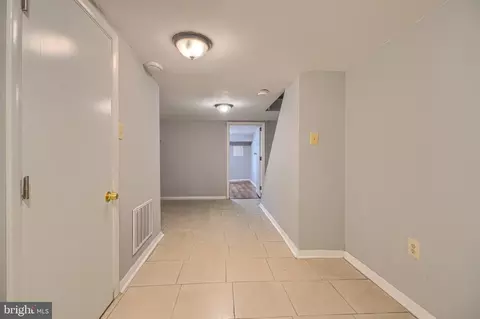 Entry Way - 2858 Harlem Ave, Baltimore, MD 21216 photo 5 of 6
