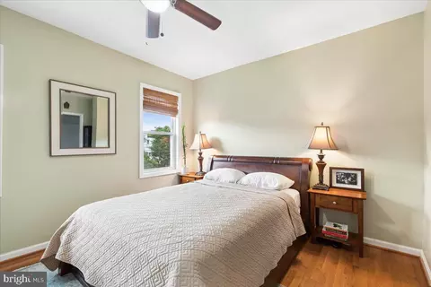 Bedroom - 4346 Falls Rd, Baltimore, MD 21211 photo 2 of 5