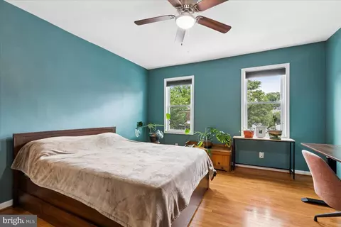 Bedroom - 4346 Falls Rd, Baltimore, MD 21211 photo 3 of 5