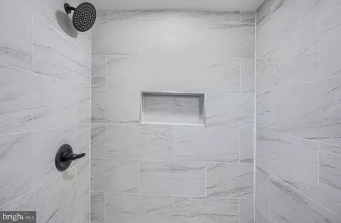 Bath - 3916 Erdman Ave, Baltimore, MD 21213 photo 7 of 7