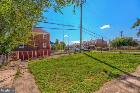 Exterior - 3916 Erdman Ave, Baltimore, MD 21213 photo 2 of 4