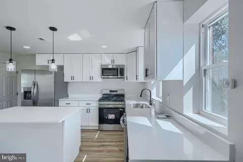 Kitchen - 3916 Erdman Ave, Baltimore, MD 21213 photo 2 of 4