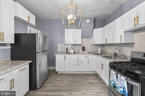 Kitchen - 109 S Augusta Ave, Baltimore, MD 21229 photo 1 of 3