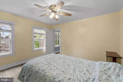 Bedroom - 109 S Augusta Ave, Baltimore, MD 21229 photo 7 of 10
