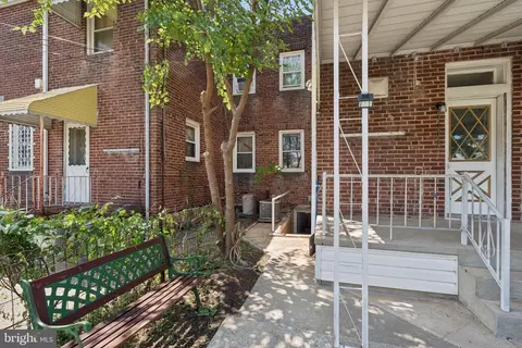 Exterior - 905 N Warwick Ave, Baltimore, MD 21216 photo 8 of 12