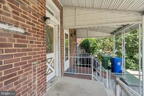 Exterior - 905 N Warwick Ave, Baltimore, MD 21216 photo 5 of 12