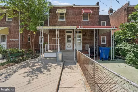 Exterior - 905 N Warwick Ave, Baltimore, MD 21216 photo 4 of 12