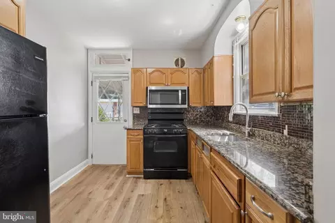 Kitchen - 905 N Warwick Ave, Baltimore, MD 21216 photo 1 of 3