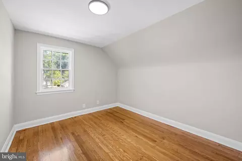 Bedroom - 315 E Cold Spring Ln, Baltimore, MD 21212 photo 6 of 7