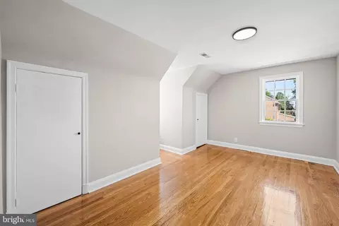 Bedroom - 315 E Cold Spring Ln, Baltimore, MD 21212 photo 5 of 7