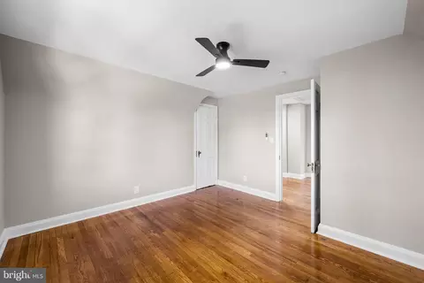 Entry Way - 315 E Cold Spring Ln, Baltimore, MD 21212 photo 3 of 3