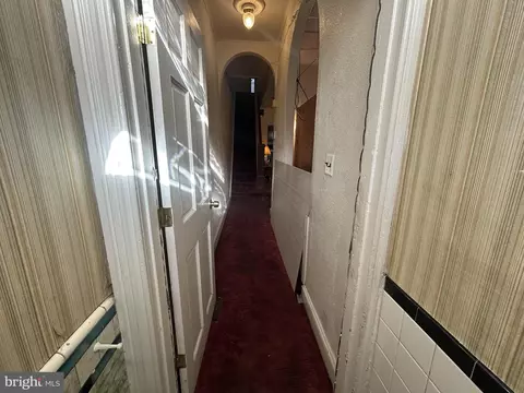 Entry Way - 307 S Mount St, Baltimore, MD 21223 photo 1 of 6