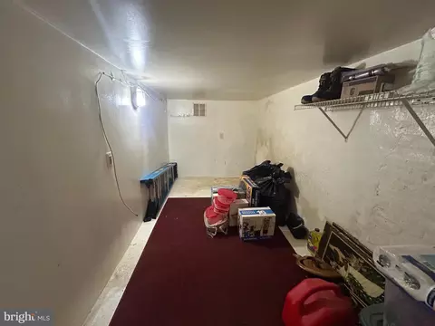 Entry Way - 307 S Mount St, Baltimore, MD 21223 photo 5 of 6