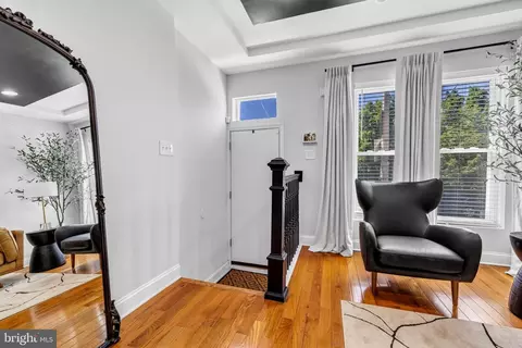 Entry Way - 2028 E Preston St, Baltimore, MD 21213 photo 8 of 10