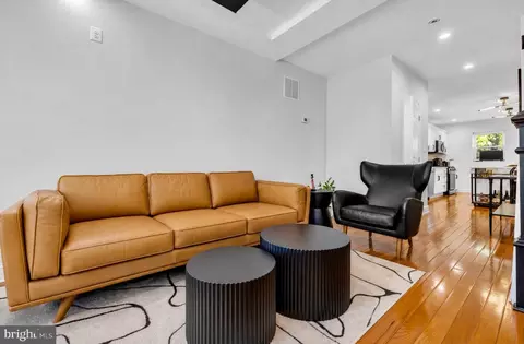 Entry Way - 2028 E Preston St, Baltimore, MD 21213 photo 1 of 10