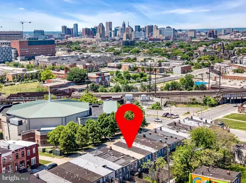 View/Area - 2028 E Preston St, Baltimore, MD 21213 photo 5 of 12