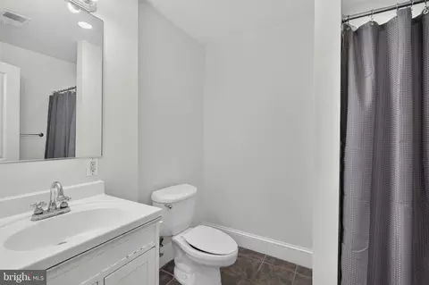 Bath - 738 E Fort Ave, Baltimore, MD 21230 photo 1 of 9