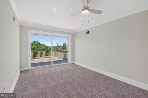 Bedroom - 738 E Fort Ave, Baltimore, MD 21230 photo 11 of 12