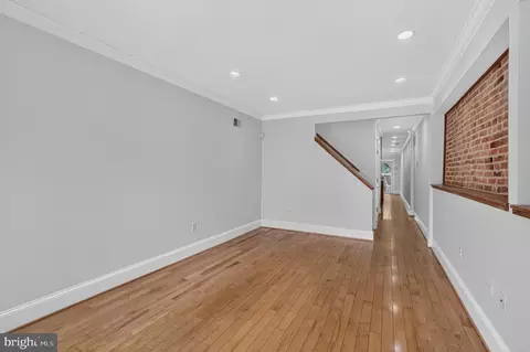 Entry Way - 738 E Fort Ave, Baltimore, MD 21230 photo 7 of 8