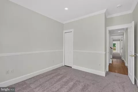 Entry Way - 738 E Fort Ave, Baltimore, MD 21230 photo 4 of 8