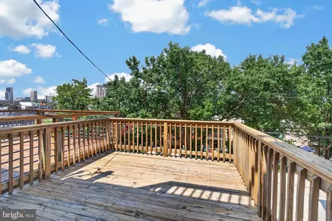 Exterior - 738 E Fort Ave, Baltimore, MD 21230 photo 9 of 11