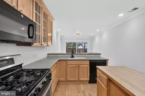 Kitchen - 738 E Fort Ave, Baltimore, MD 21230 photo 1 of 3