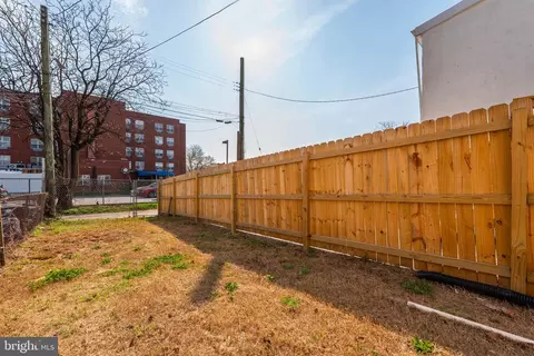 Exterior - 1005 N Mount St, Baltimore, MD 21217 photo 1 of 2